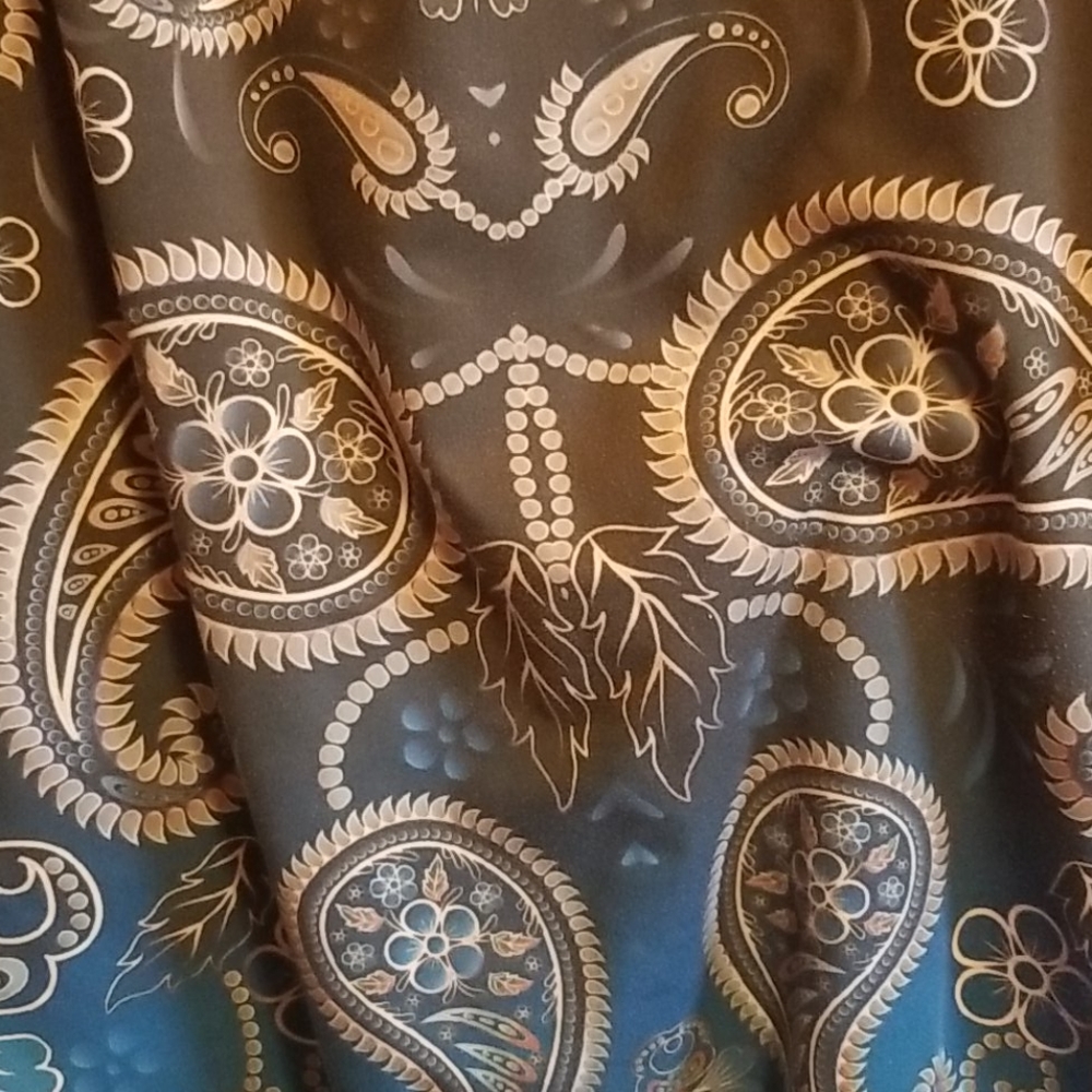 Tunic - Picture 2 of 3